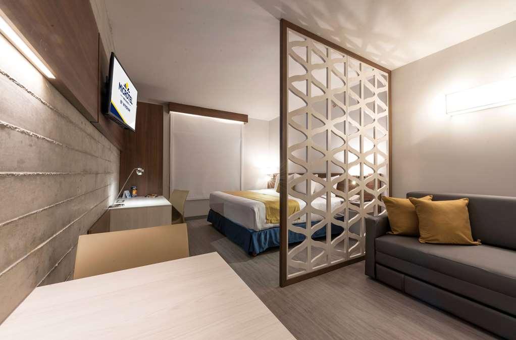 Microtel Inn & Suites By Wyndham Irapuato Quarto foto