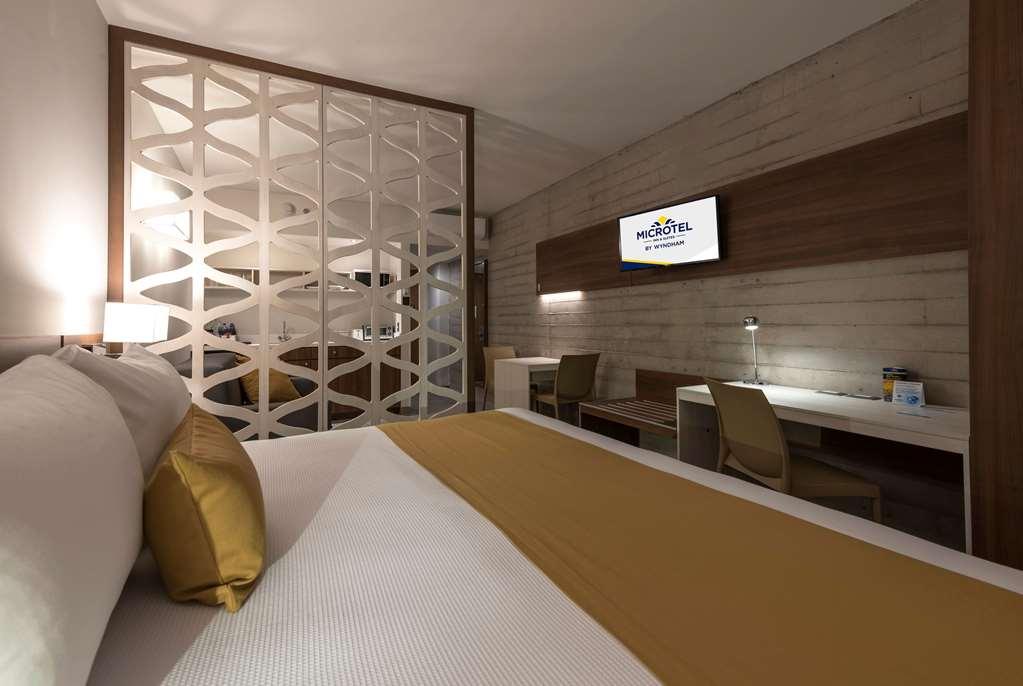Microtel Inn & Suites By Wyndham Irapuato Quarto foto
